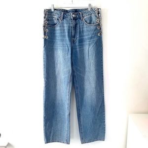 H&M Eyelet Chain Side Detail Light Wash High Waisted Straight Leg Jeans Sz 10